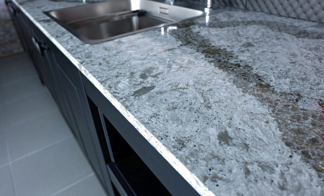 Comment Personnaliser Votre Cuisine avec un Plan de Travail en Résine Époxy? - G.Hodin