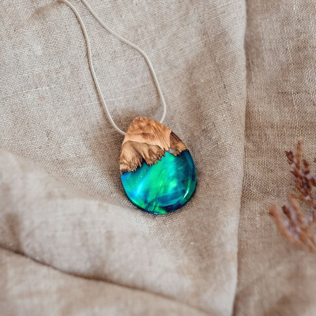 Colliers en Résine Époxy