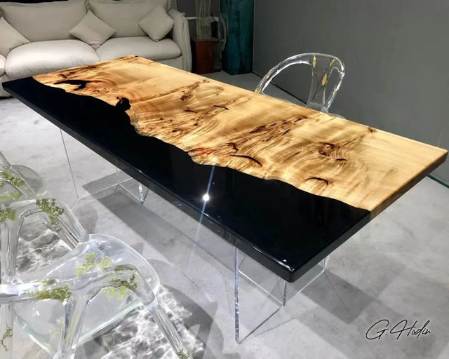 Table Résine Epoxy Noire TKYO camphre doré trois quarts