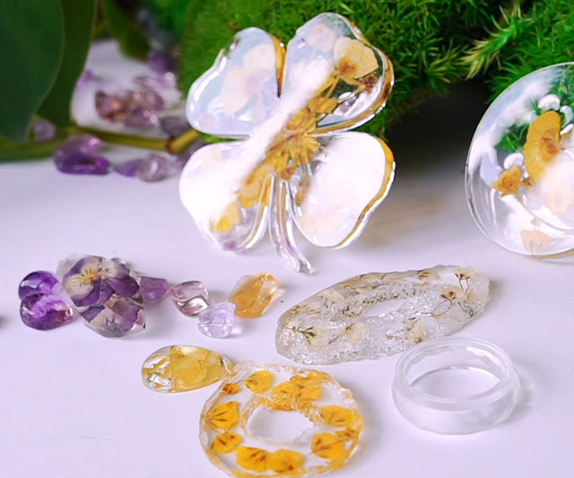 Résine époxy transparente 2 cm - mélange résine A et B pour objets décoratifs et bijoux papillon époxy
